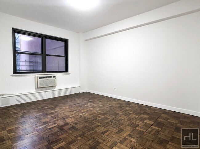 EAST 69 STREET, Unit 1L in New York, NY - Building Photo - Building Photo
