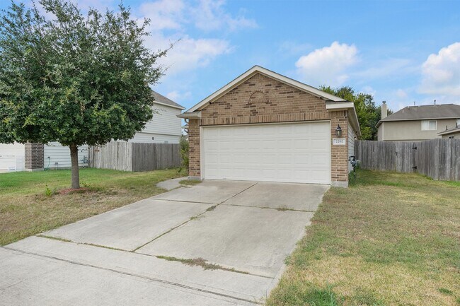 2202 Cherryville Dr in Houston, TX - Foto de edificio - Building Photo