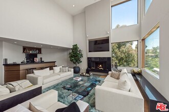 2826 Las Alturas St in Los Angeles, CA - Building Photo - Building Photo