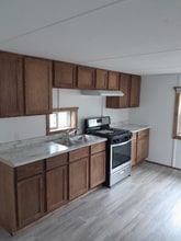 521 E Church Ave in Reed City, MI - Foto de edificio - Building Photo