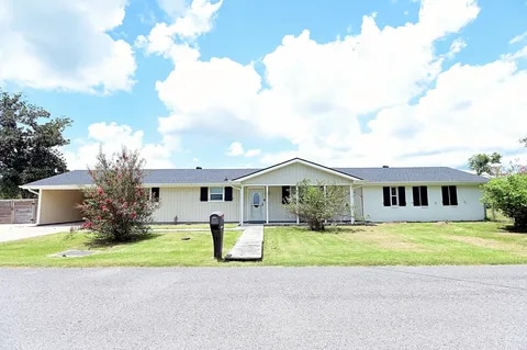 property at 152 Bayou Vista Dr