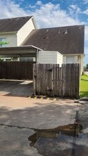 11735 Alief Clodine Rd in Houston, TX - Building Photo - Building Photo