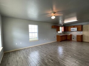 3209 6th St in Port Arthur, TX - Foto de edificio - Building Photo