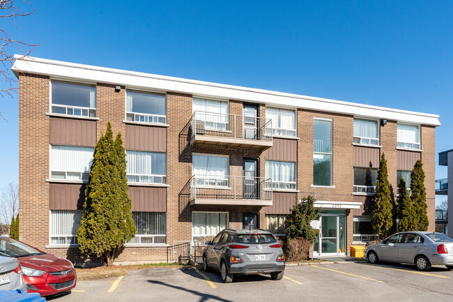 2592 Sainte-Foy Ch