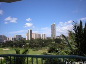 3075 Ala Poha Pl in Honolulu, HI - Building Photo - Building Photo