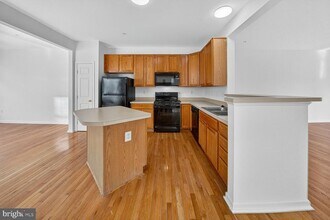 1700 Peach Blossom Ct in Bowie, MD - Building Photo - Building Photo