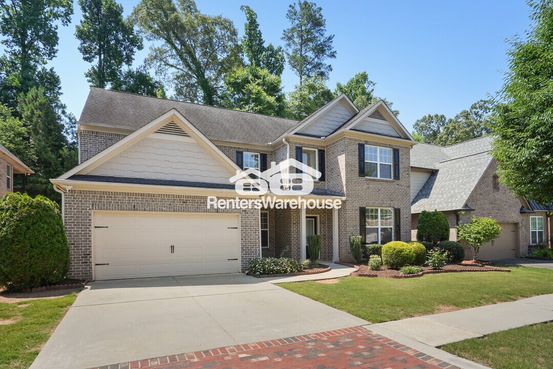 2574 Dogwood Pond Rd in Duluth, GA - Building Photo