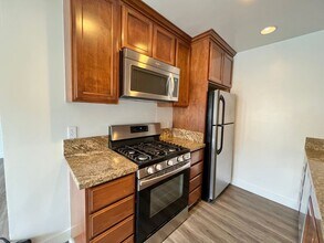 12737 Pacific Ave in Los Angeles, CA - Building Photo - Building Photo