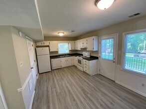 4400 Bleeker Ct in Raleigh, NC - Building Photo - Building Photo