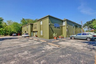 303 W 40th St in Austin, TX - Building Photo