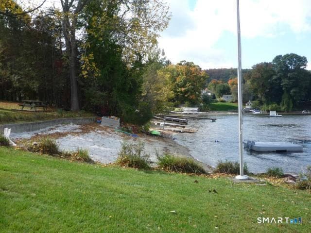 7 Haviland Rd in New Milford, CT - Building Photo - Building Photo