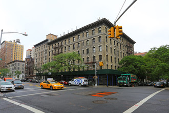 840 West End Ave in New York, NY - Foto de edificio - Building Photo