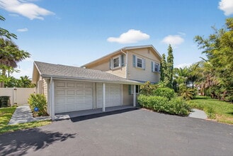 2025 S Ocean Dr in Fort Pierce, FL - Building Photo - Building Photo