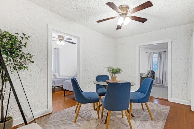 335 Malverne Rd in West Palm Beach, FL - Building Photo - Building Photo