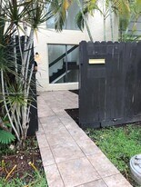 11220 SW 67th Terrace in Miami, FL - Building Photo