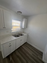 190 W 8th St in San Bernardino, CA - Foto de edificio - Building Photo