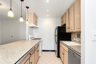 85 E India Row, Unit 2807 in Boston, MA - Building Photo - Building Photo