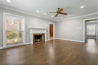6040 Ellsworth Ave in Dallas, TX - Foto de edificio - Building Photo