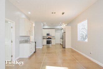 4271 N Red Sun Pl in Tucson, AZ - Foto de edificio - Building Photo