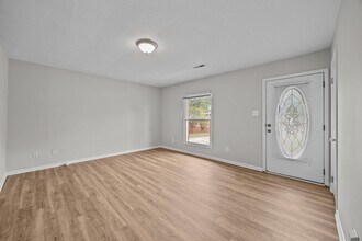 3112 Woodbine Ct in Raleigh, NC - Building Photo - Building Photo