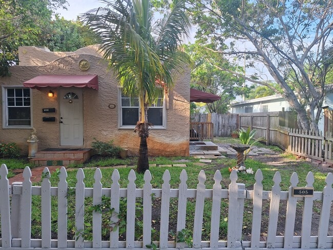 505 54th St, Unit Apt 1 in West Palm Beach, FL - Building Photo - Building Photo