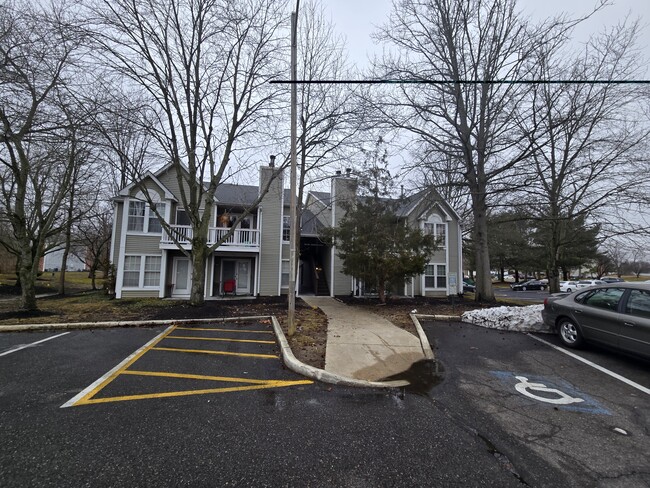 180 Kenwood Dr, Unit 180 Kenwood Drive