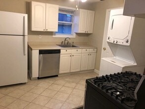 58 Hinckley St in Somerville, MA - Building Photo - Building Photo