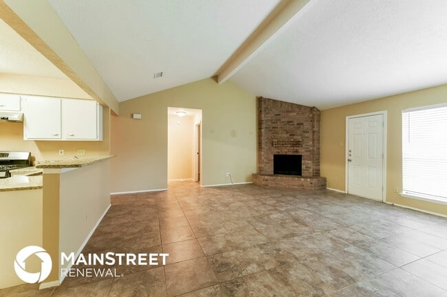 9415 Charterlawn Cir in Houston, TX - Foto de edificio - Building Photo