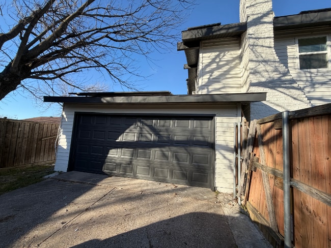 1818 Warwick St in Garland, TX - Building Photo - Building Photo