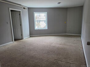 13 Lake St in Monroe, NY - Building Photo - Building Photo