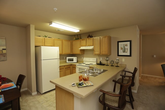 The Orchards in Kansas City, MO - Building Photo - Interior Photo