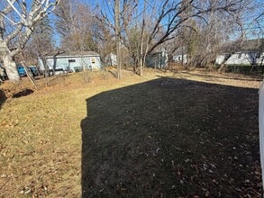 1814 Carver Ave in Duluth, MN - Building Photo - Building Photo