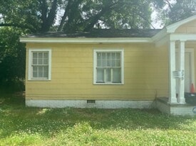 320 Heloise St in Jackson, MS - Building Photo