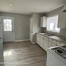 344 Pear St in Scranton, PA - Building Photo - Building Photo