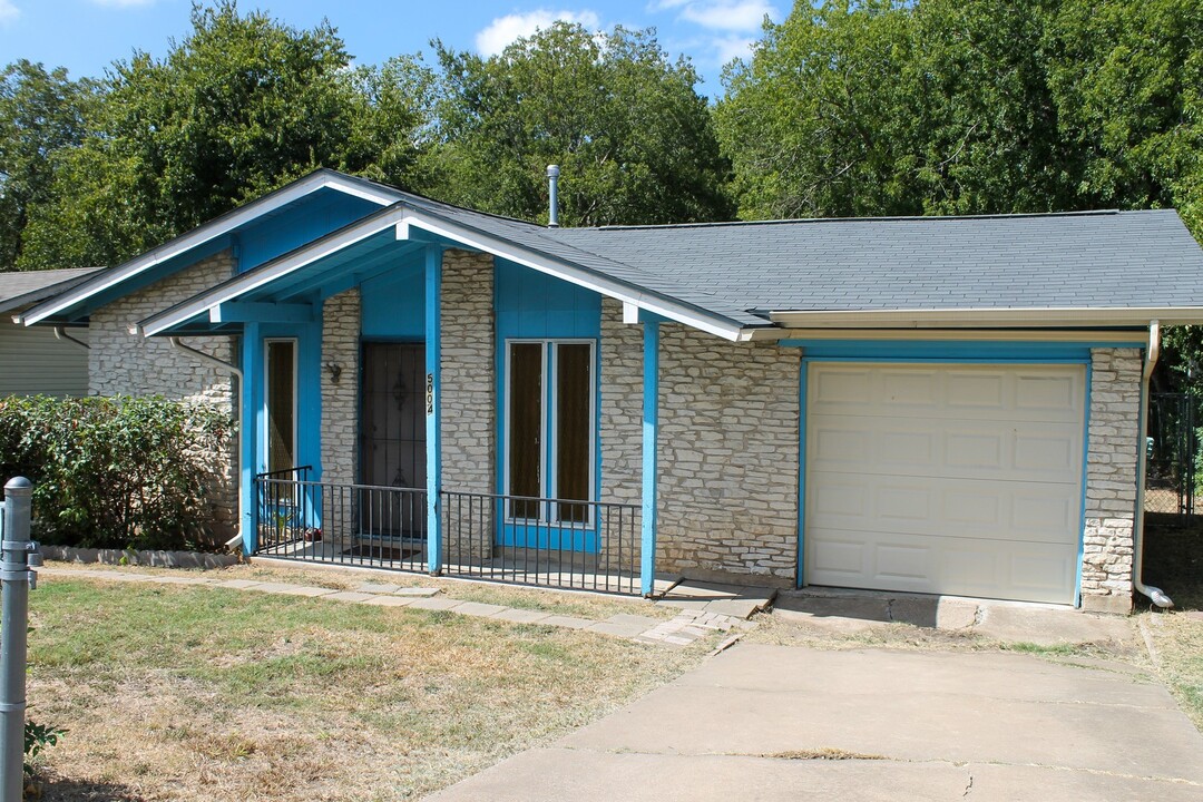 5004 Peppertree Pkwy in Austin, TX - Building Photo