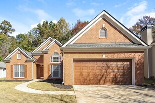 116 Freeman Forest Dr in Newnan, GA - Building Photo