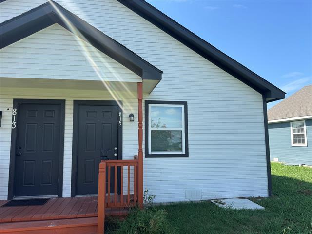 property at 815 Kingdom Cir