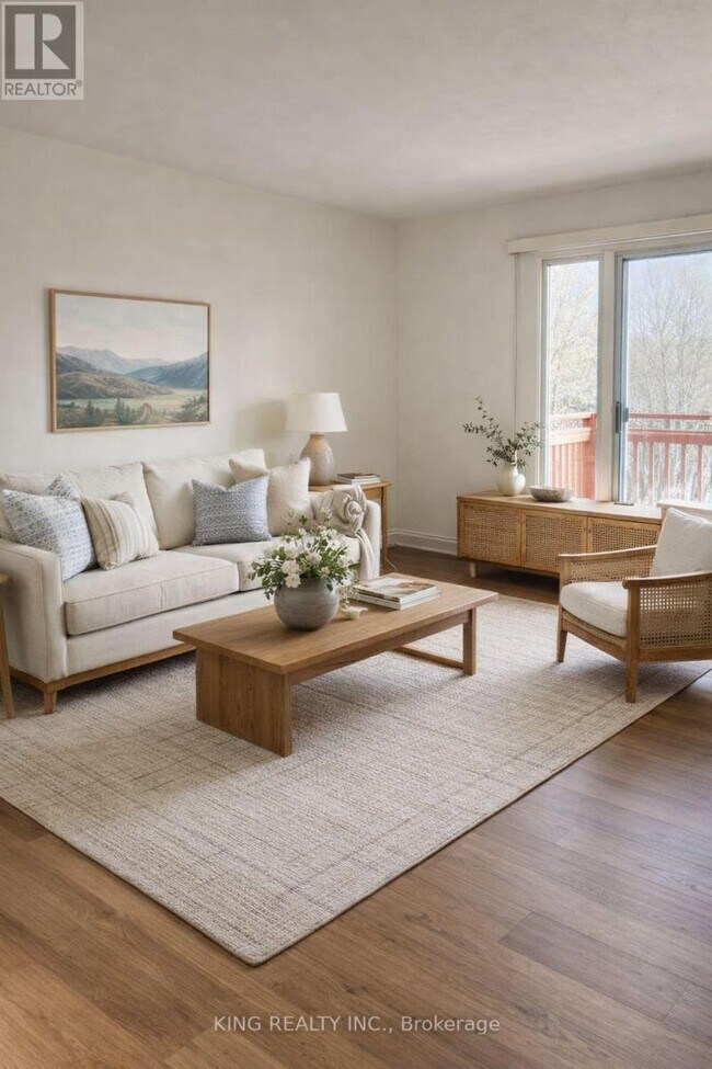 215 Sloane Ave in Toronto, ON - Building Photo - Building Photo