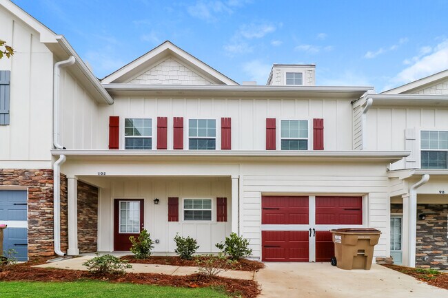 102 Riley Cir in Dawsonville, GA - Building Photo - Building Photo