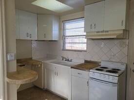 915 Willow St in Reno, NV - Building Photo