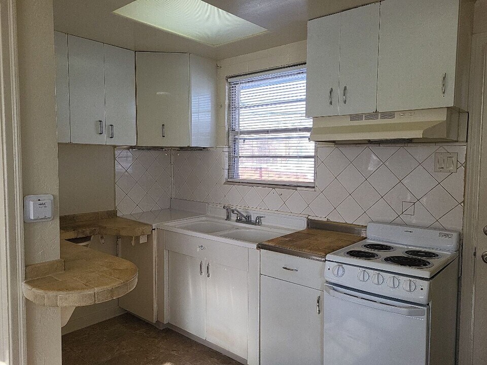 915 Willow St in Reno, NV - Building Photo