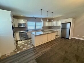 789 Mt Pleasant St in New Bedford, MA - Building Photo - Building Photo