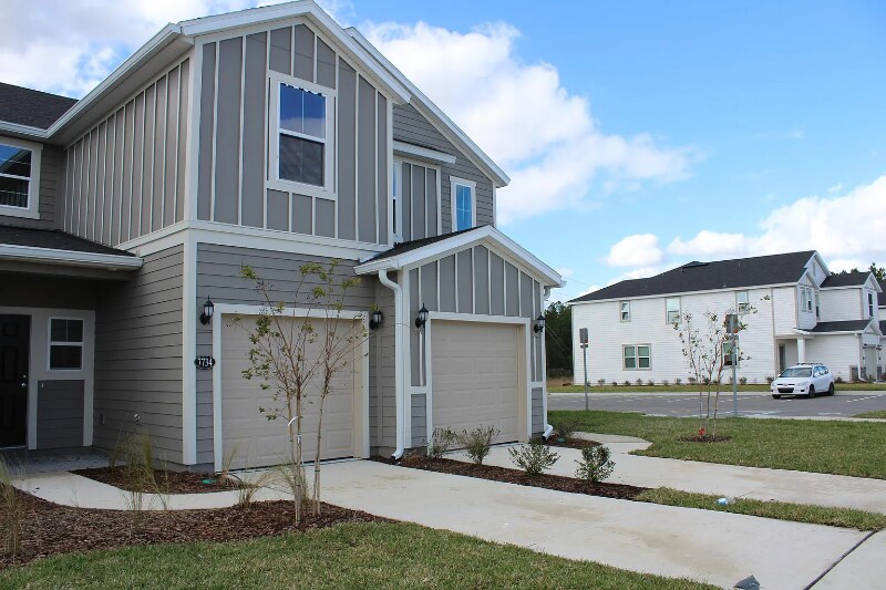 7734 Merchants Way in Jacksonville, FL - Building Photo