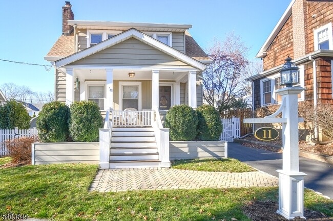 property at 11 Morris Ct