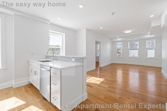 406 Columbia St in Cambridge, MA - Foto de edificio - Building Photo