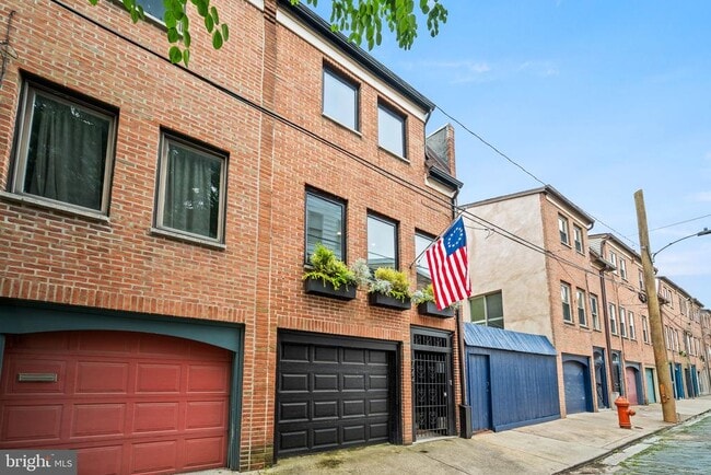 property at 722 S Clifton St