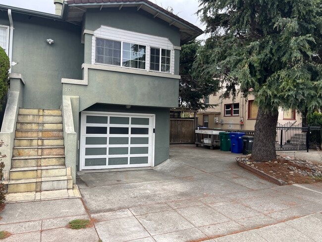 719 Stannage Ave in Albany, CA - Building Photo - Building Photo