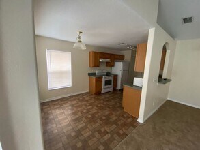 10 Point Pleasant Dr in Palm Coast, FL - Building Photo - Building Photo