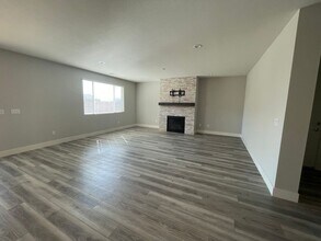 2127 Roaring Fork Ct in Sparks, NV - Building Photo - Building Photo