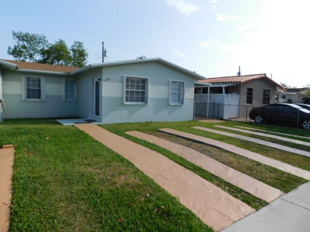 11255 SW 7th St in Miami, FL - Building Photo - Building Photo